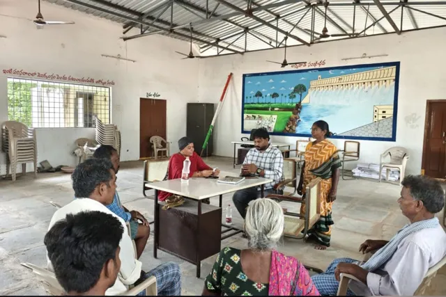 రైతులందరూ ఫార్మర్ రిజిస్ట్రేషన్ చేయించుకోవాలి: ఏఈఓ నాగరాజు