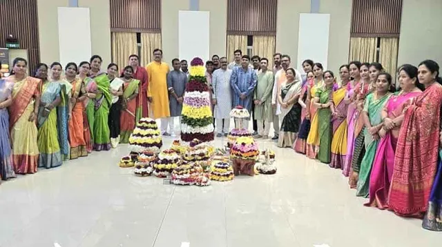 టాంజానియాలో వైభవంగా బతుకమ్మ సంబరాలు