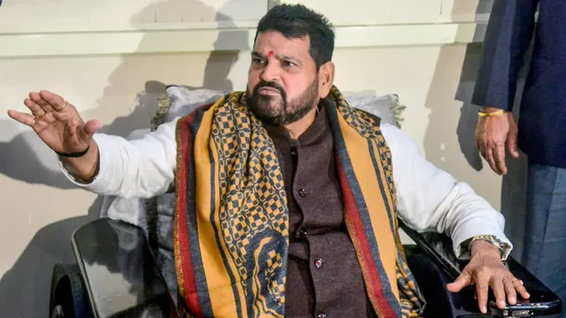 ఢిల్లీ హైకోర్టుకు మహిళా రెజ్లర్లు.. బ్రిజ్‌భూషణ్‌కు నోటీసులు జారీ