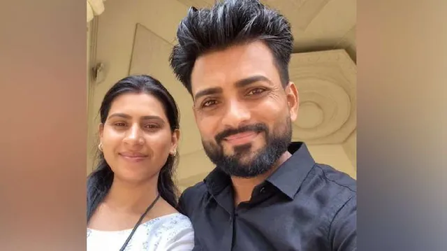 கால்கள் சங்கிலியால் கட்டப்பட்ட நிலையில் புதுமணத் தம்பதி சடலமாக மீட்பு கால்கள் சங்கிலியால் கட்டப்பட்ட நிலையில் புதுமணத் தம்பதி சடலமாக மீட்பு