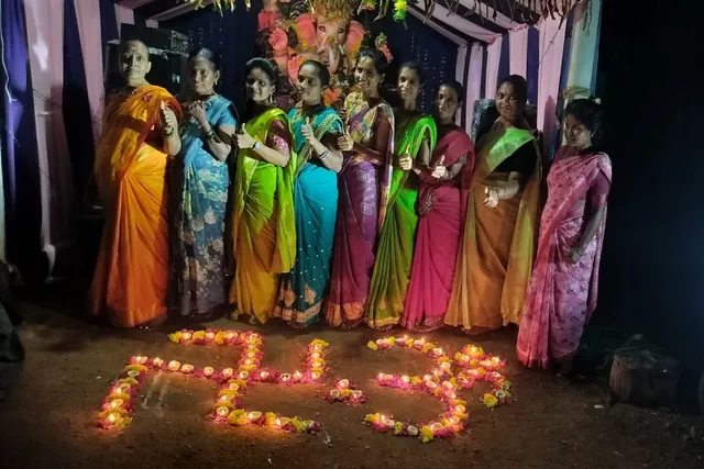 పెగడపల్లి: గణపతి మండపంలో దీపారాధన