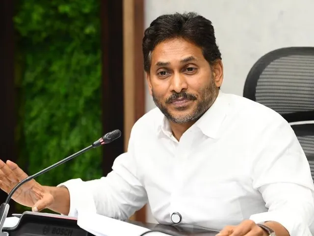 రేపు గవర్నర్‌ను క‌ల‌వ‌నున్న జ‌గ‌న్‌