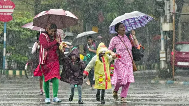 தமிழகத்தில் இன்று 13 மாவட்டங்களுக்கு கனமழை எச்சரிக்கை