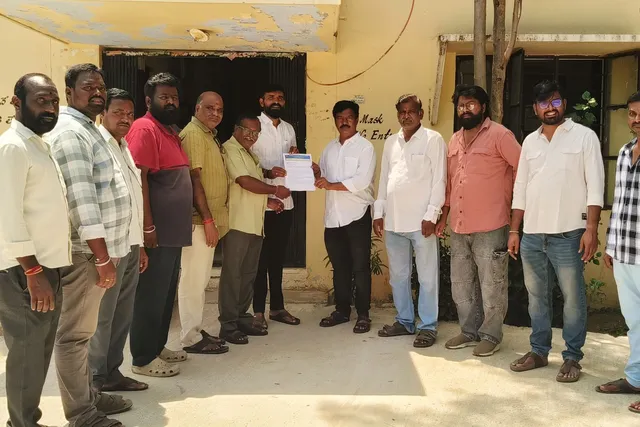 రైస్ మిల్లర్ల సమస్యలపై ఎమ్మార్వోకు వినతి పత్రం అందజేత