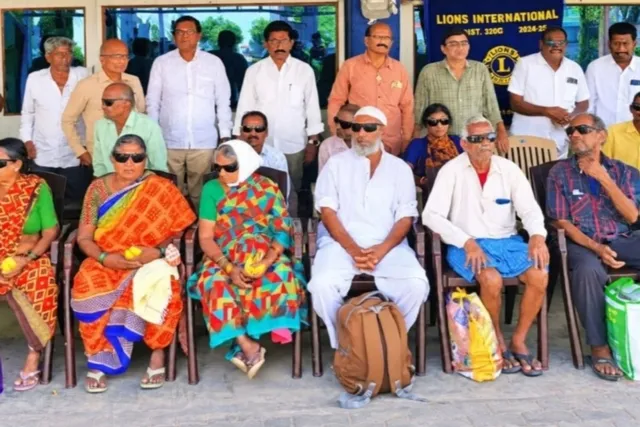 ఉచిత కంటి పరీక్షలు.. 24 మందికి రేకుర్తిలో శస్త్రచికిత్సలు ఉచిత కంటి పరీక్షలు.. 24 మందికి రేకుర్తిలో శస్త్రచికిత్సలు
