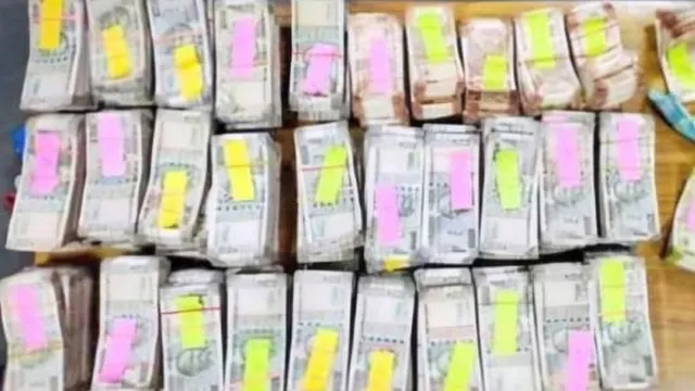 பூமிக்கு அடியில் 500 ரூபாய் நோட்டுகள் குவியல்; போலீசார் அதிர்ச்சி