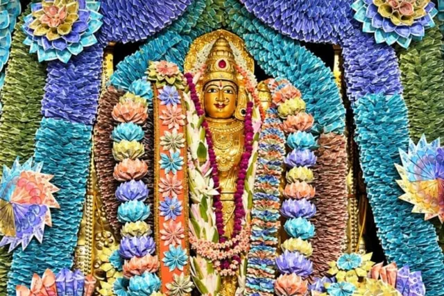 గిద్దలూరులో భక్తిశ్రద్ధలతో దసరా నవరాత్రి ఉత్సవాలు గిద్దలూరులో భక్తిశ్రద్ధలతో దసరా నవరాత్రి ఉత్సవాలు