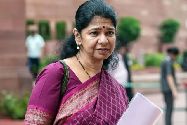 இன்ஸ்டாவில் தவெக அரசுக்கு எதிரான விமர்சனங்கள் முடக்கம்.. கனிமொழி புகார்
