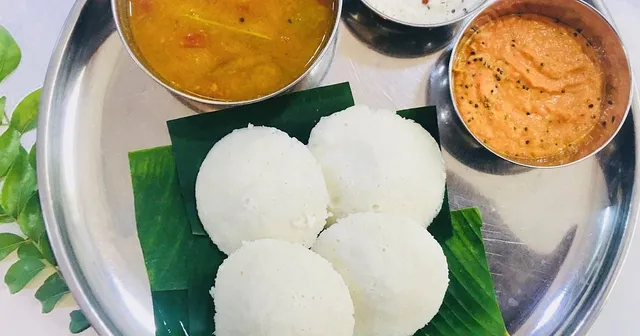 இட்லி மாவு பதமும், புளித்த பின் கிளறுவதும் முக்கியம்! இட்லி மாவு பதமும், புளித்த பின் கிளறுவதும் முக்கியம்!