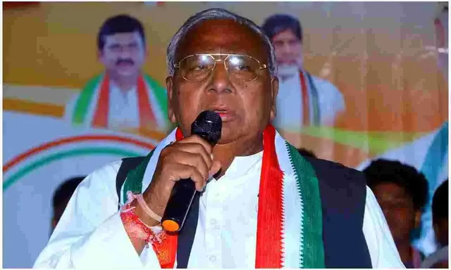 నాలుగోసారి అధికారంలోకి వచ్చేందుకే ఓట్ల తొలగింపు: వీహెచ్
