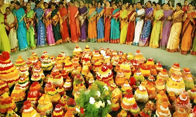 నేటి నుంచే బతుకమ్మ వేడుకలు ప్రారంభం నేటి నుంచే బతుకమ్మ వేడుకలు ప్రారంభం
