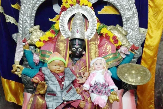 శరన్నవరాత్రి ఉత్సవాలు: సంతాన లక్ష్మీ అలంకరణలో అమ్మవారు దర్శనం