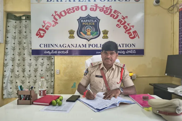 చిన్నగంజాం ఎస్సైగా జి. సురేష్ బాధ్యతలు చిన్నగంజాం ఎస్సైగా జి. సురేష్ బాధ్యతలు