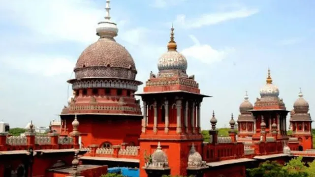 தீவுத் திடலில் பட்டாசு கடைகளுக்கு இடம் ஒதுக்கும் டெண்டரை கண்காணிக்கும் உயர்நீதிமன்றம்