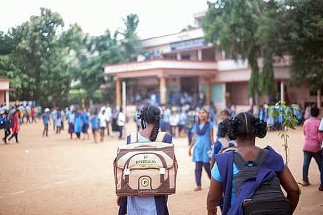 பள்ளி மாணவர்களுக்கு மனநல இணையவழி கருத்தரங்கம்