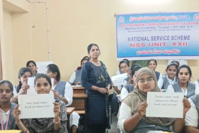 ప్రపంచ ఆహార దినోత్సవం సందర్భంగా అవగాహన కార్యక్రమం ప్రపంచ ఆహార దినోత్సవం సందర్భంగా అవగాహన కార్యక్రమం