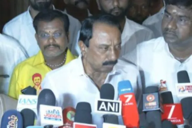 இடைத்தேர்தல் அறிவிக்காத தொகுதிக்கு வேட்பாளரை அறிவித்த செங்கோட்டையன்