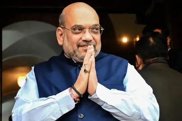 உணவு நஞ்சானதால் வாந்தி எடுத்த அமித்ஷா: முக்கிய தகவல்