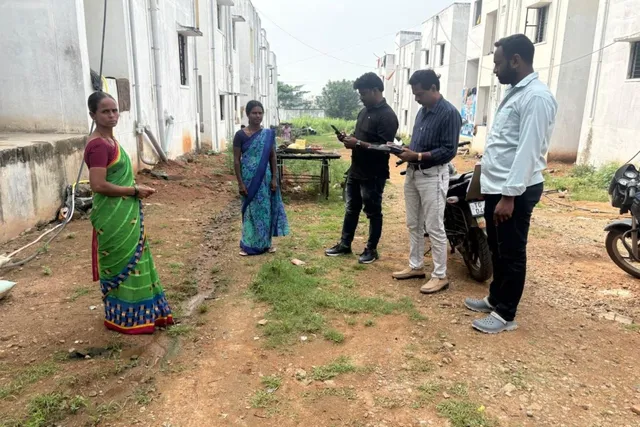 ధర్పల్లిలో చేయూత దరఖాస్తుల పరిశీలన