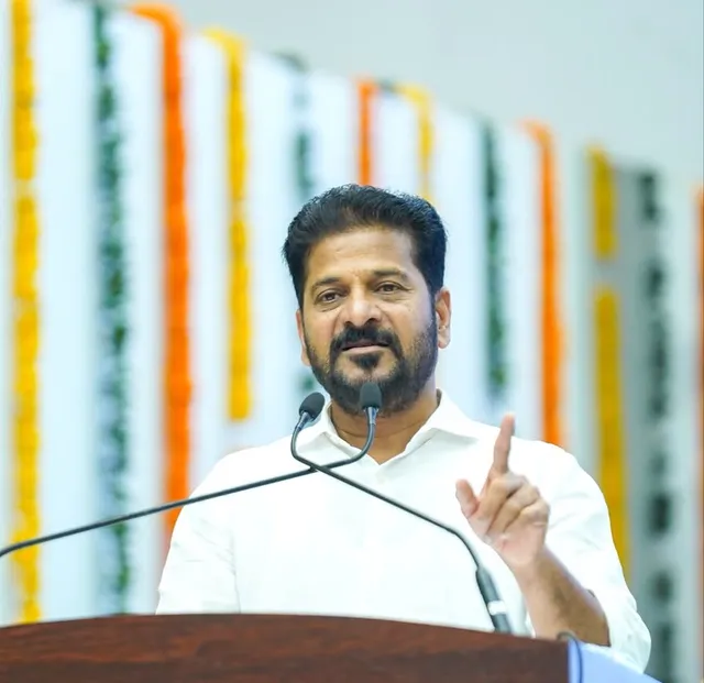 కాళేశ్వరం ప్రాజెక్టు పేరుతో రూ.లక్ష కోట్లు కొల్లగొట్టారు: రేవంత్ రెడ్డి