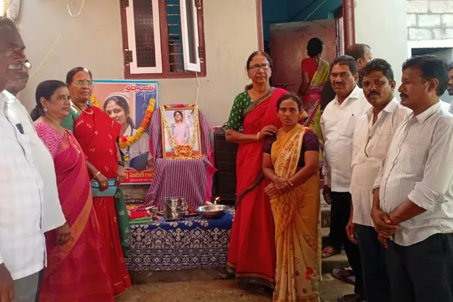 నర్సింగ్ విద్యార్థిని హరిణి హత్యపై సమగ్ర విచారణకు NFIW డిమాండ్