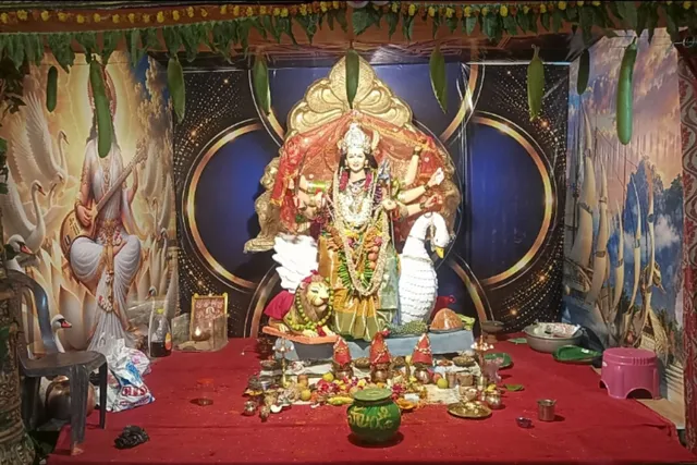బోర్లం లో అన్నపూర్ణ అవతారంలో దుర్గా మాత దర్శనం బోర్లం లో అన్నపూర్ణ అవతారంలో దుర్గా మాత దర్శనం
