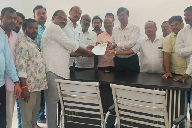 బాన్సువాడలో రైస్ మిల్లర్ల బంద్: సీఎం చర్చల వరకు మిల్లింగ్ నిలిపివేత