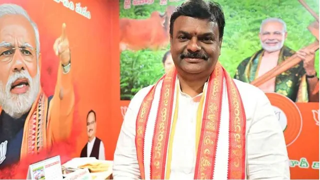 మోదీ ప్రభావాన్ని తగ్గించేందుకు కాంగ్రెస్ కుట్ర: పీవీఎన్ మాధవ్ మోదీ ప్రభావాన్ని తగ్గించేందుకు కాంగ్రెస్ కుట్ర: పీవీఎన్ మాధవ్