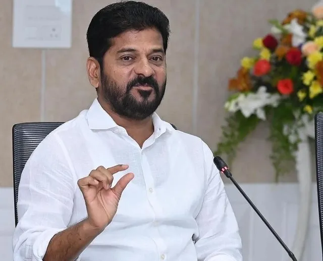 కాసేపట్లో కరీంనగర్‌ చేరుకోనున్న సీఎం రేవంత్‌రెడ్డి