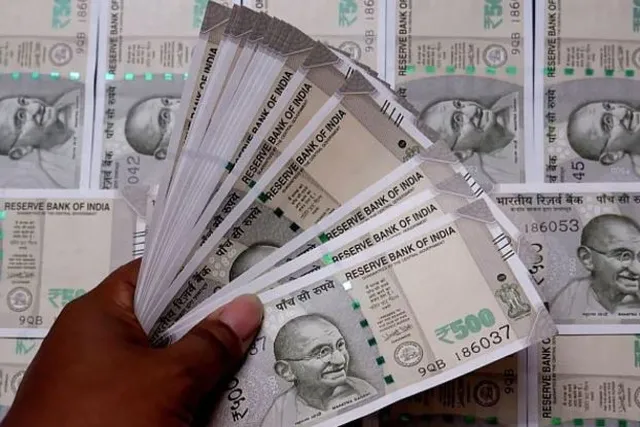 రిటైర్డ్ ఉద్యోగులకు నెలకు రూ.12,500 వరకు పెన్షన్!