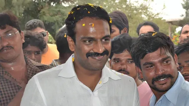 జనసేనలో చేరిన వంగవీటి రాధా