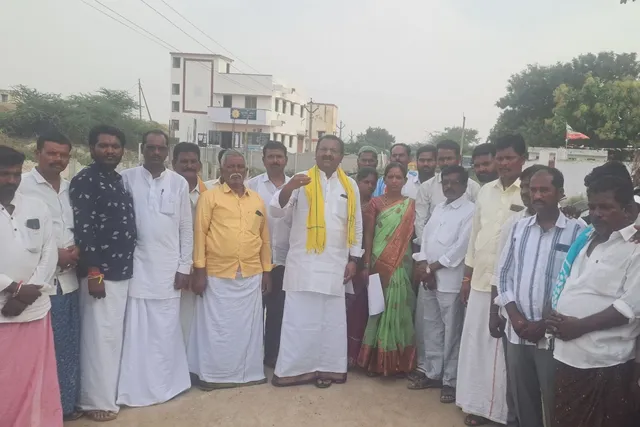 అభివృద్ధి, సంక్షేమ పథకాలను చూసి ఓటు వేయండి..  రమాకాంతరెడ్డి