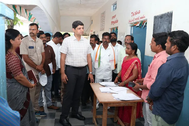 జడ్పీ ఉన్నత పాఠశాలను పరిశీలించిన కలెక్టర్