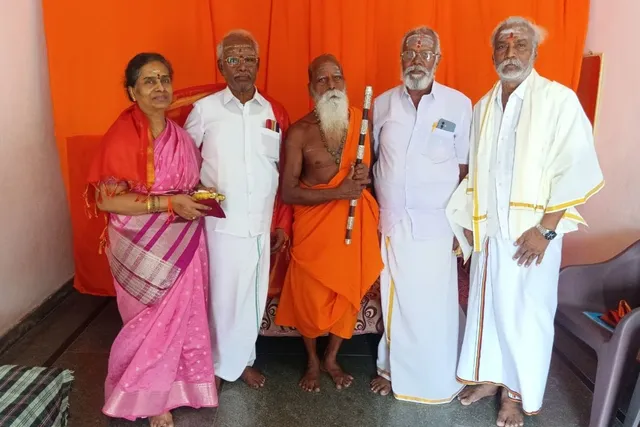 మహాలక్ష్మీ అమ్మవారిని దర్శించుకున్న తమిళనాడు వ్యాపారవేత్త