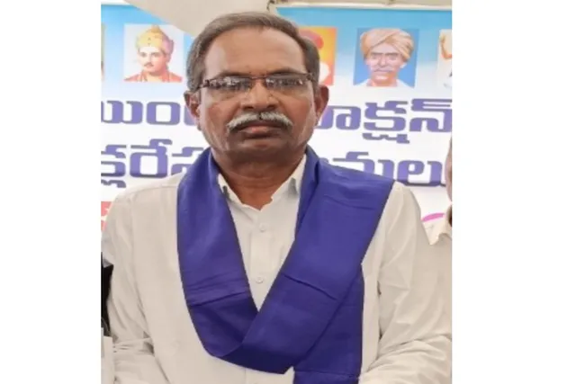 మన్నమోహన్ సింగ్ యూనివర్సిటీని గుర్తించాలి.. బొమ్మెర శ్రీనివాస్ మన్నమోహన్ సింగ్ యూనివర్సిటీని గుర్తించాలి.. బొమ్మెర శ్రీనివాస్