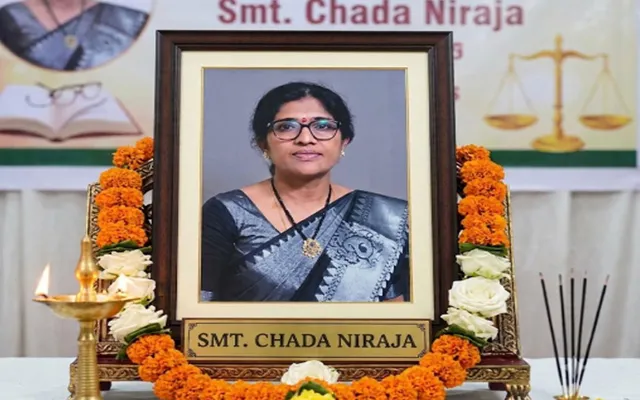 మరణంలోనూ 8 మందికి ప్రాణం పోసిన టీచర్