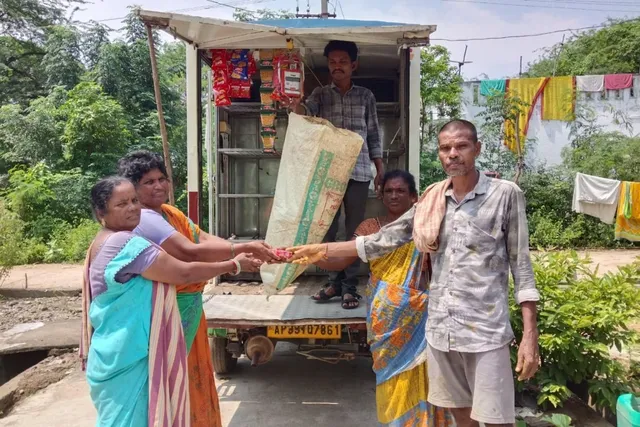 స్వచ్ఛ రథంతో పరిశుభ్రతపై అవగాహన