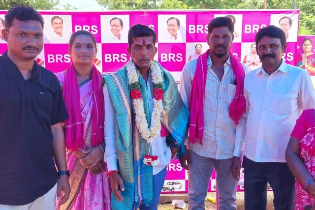 BRS నాయకుడి పుట్టినరోజు వేడుకలు ఘనంగా నిర్వహణ BRS నాయకుడి పుట్టినరోజు వేడుకలు ఘనంగా నిర్వహణ