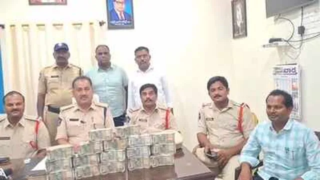 ఏపీ స్థానిక సంస్థల ఎన్నికల వేళ భారీగా నగదు పట్టివేత