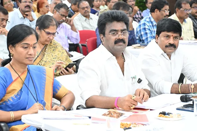 గిరిజన అభివృద్ధికి సమన్వయంతో కృషి చేయాలి: కూన రవికుమార్ గిరిజన అభివృద్ధికి సమన్వయంతో కృషి చేయాలి: కూన రవికుమార్