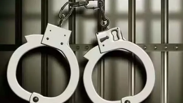 அரசு பெண் அதிகாரிக்கு பாலியல் தொல்லை.. GST ஆய்வாளர் கைது