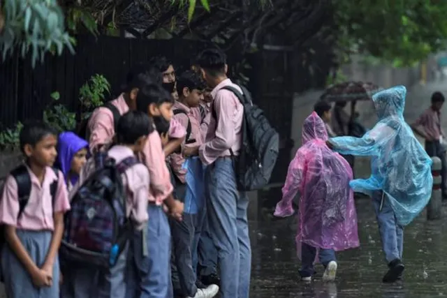பருவமழை பாதுகாப்பு: பள்ளிக்கல்வித்துறை முக்கிய உத்தரவு!