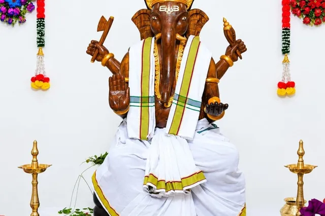 మంథనిలో ఘనంగా మహా కర్ర గణపతి ప్రతిష్టాపన