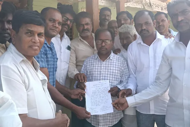 ఎల్లమ్మ భూమికి ఎసరు! అక్రమంగా పట్టా చేసుకొని పదేళ్లుగా రైతుబంధు ఎల్లమ్మ భూమికి ఎసరు! అక్రమంగా పట్టా చేసుకొని పదేళ్లుగా రైతుబంధు
