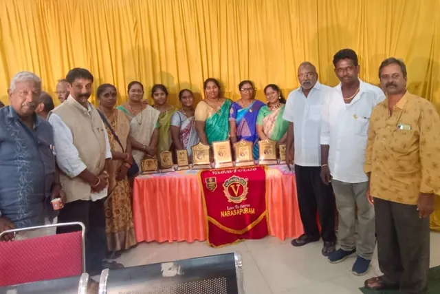 నరసాపురం వాసవి క్లబ్ కు 12 అవార్డులు