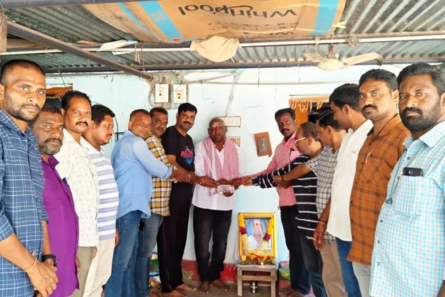 జర్నలిస్టుల కుటుంబాలకు అండగా నిలవాలి.. గజ్జెల వినోద్ రెడ్డి