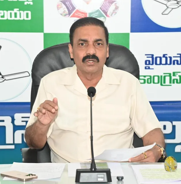 చంద్రబాబు పాదం రైతులకు అరిష్టం: మాజీ మంత్రి కాకాణి