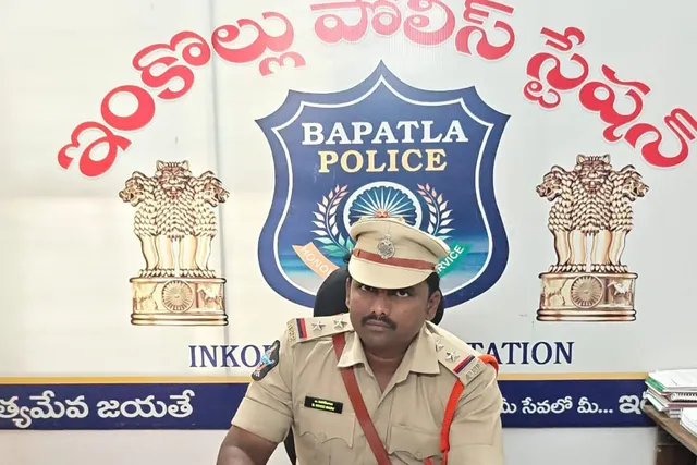 ఇంకొల్లు నూతన ఎస్సైగా వినోద్ బాబు బాధ్యతలు స్వీకరణ ఇంకొల్లు నూతన ఎస్సైగా వినోద్ బాబు బాధ్యతలు స్వీకరణ