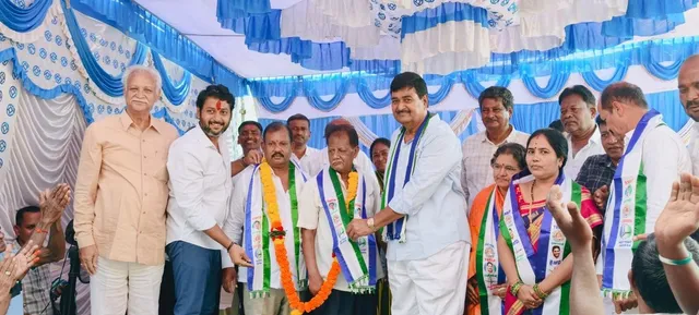 టీడీపీ నుంచి వైసీపీలోకి భారీగా చేరికలు