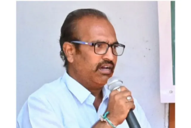 పేదరిక నిర్మూలనకు అందరూ కృషి చేయాలి: సామాజిక కార్యకర్త రఫీ పేదరిక నిర్మూలనకు అందరూ కృషి చేయాలి: సామాజిక కార్యకర్త రఫీ